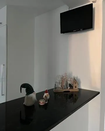 Max Apartment